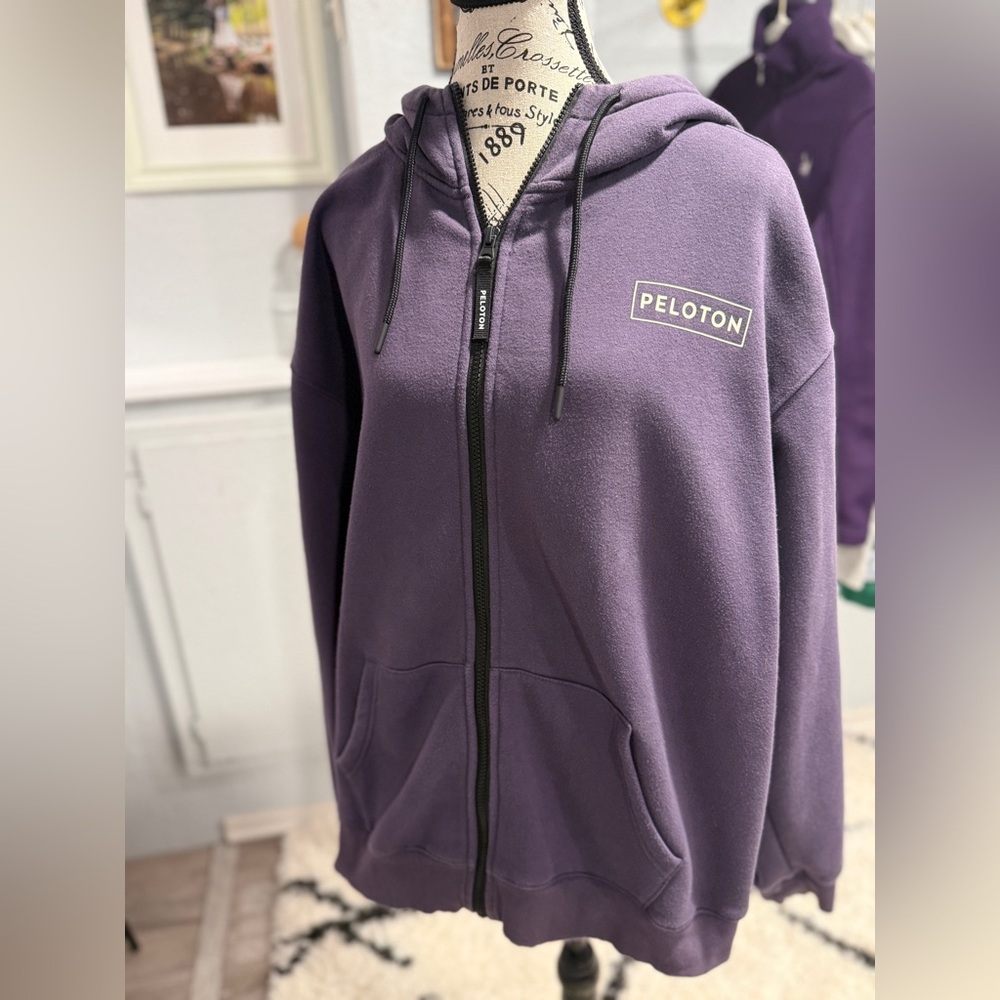 Peloton Purple Zip Up Hoodie XL Women’s Athleisure Sweatshirt - Picture 3 of 9